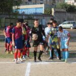 Entrata in campo delle due squadre, al seguito dell'arbitro Cosentino